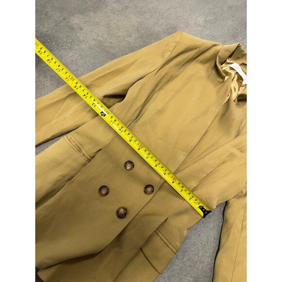ASTR The Label | Fitted Pleat Blazer Vintage Gold XS - Picture 4 of 5